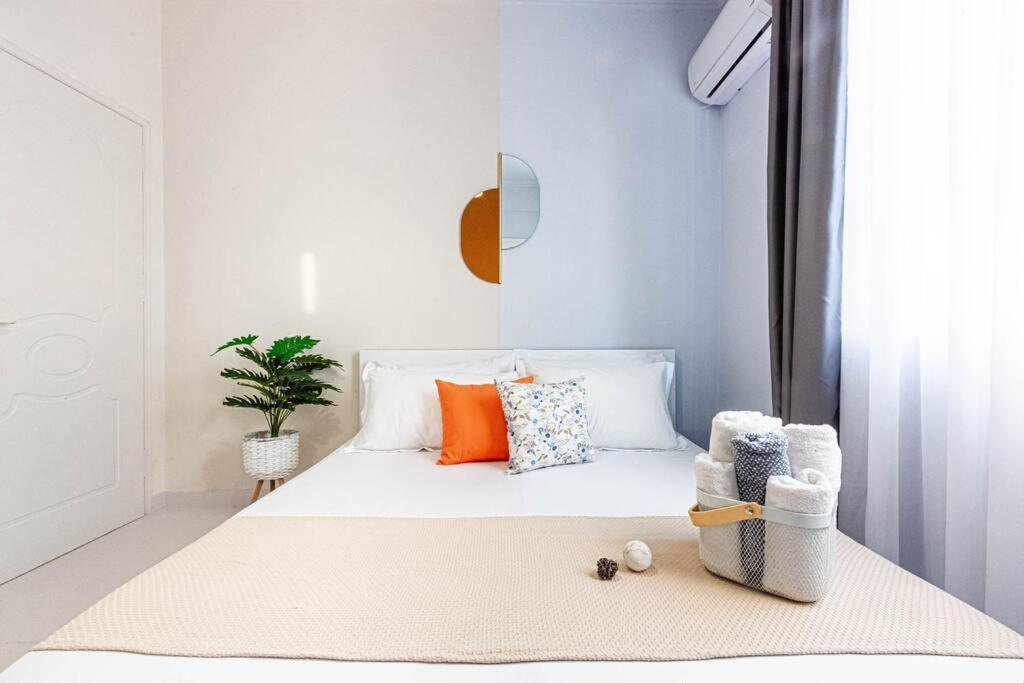 22 - & Access Apartment Himare